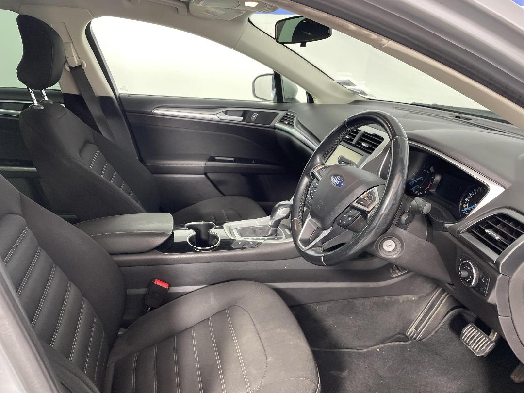 Photo '16' of Ford Mondeo Photo '16' of Ford Mondeo