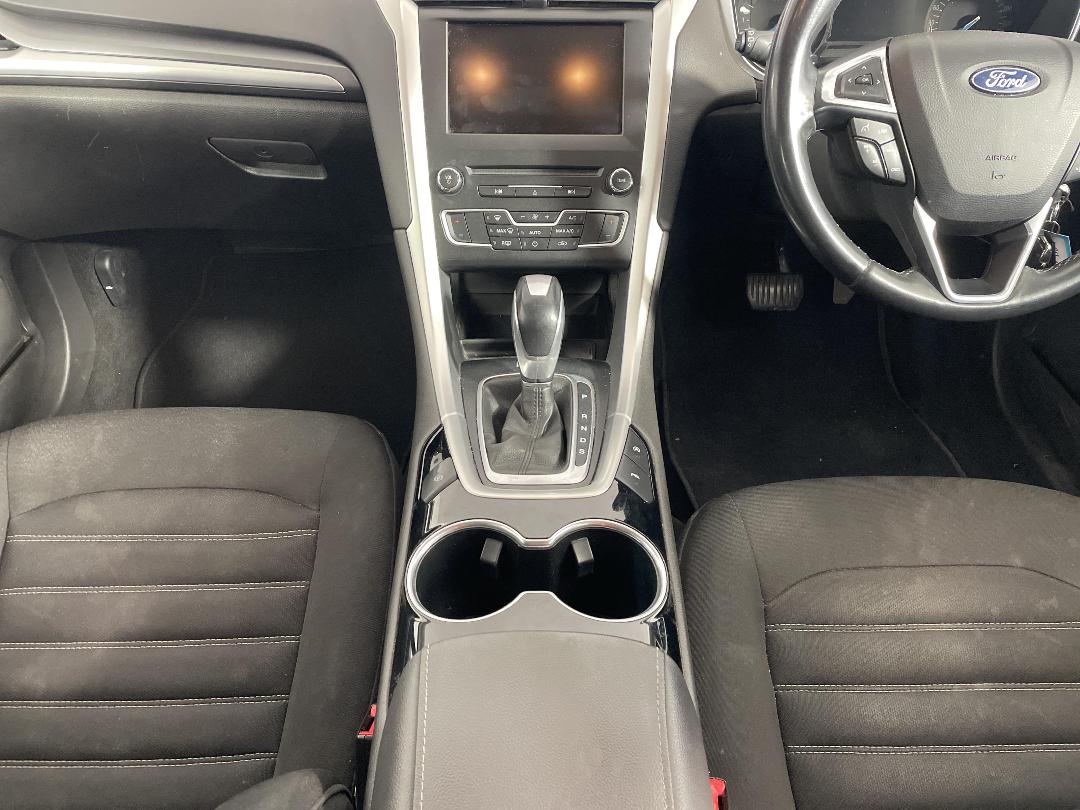 Photo '18' of Ford Mondeo Photo '18' of Ford Mondeo