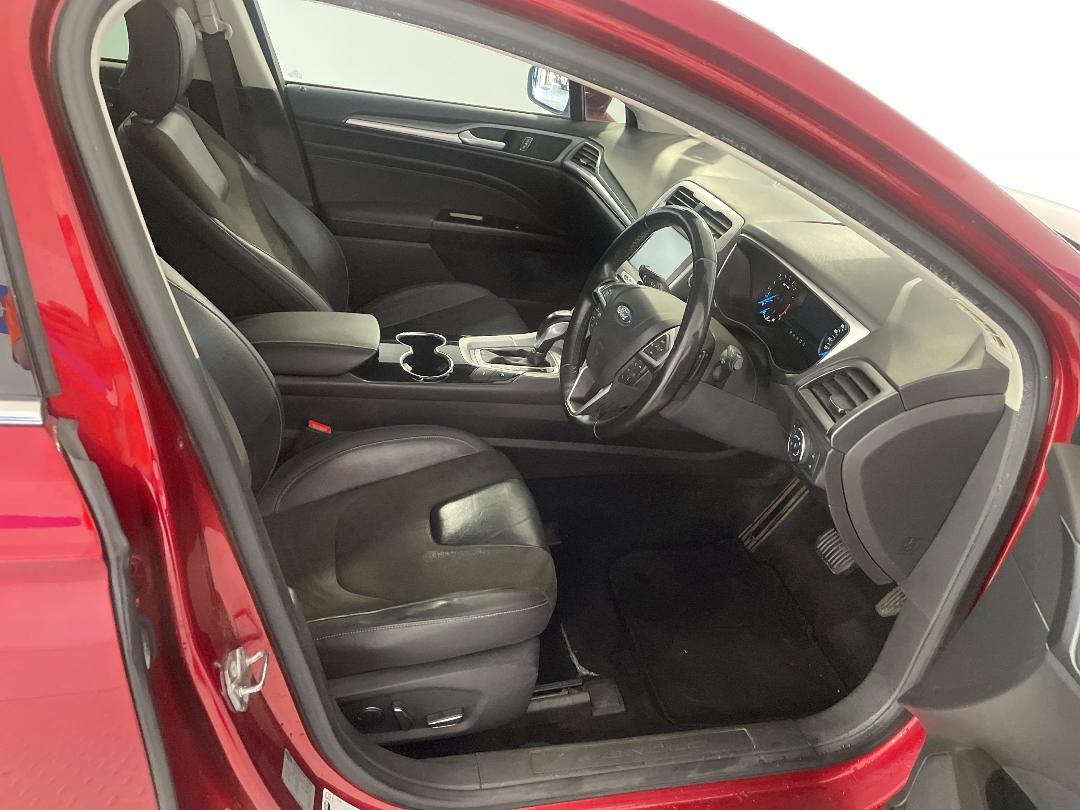 Photo '16' of Ford Mondeo