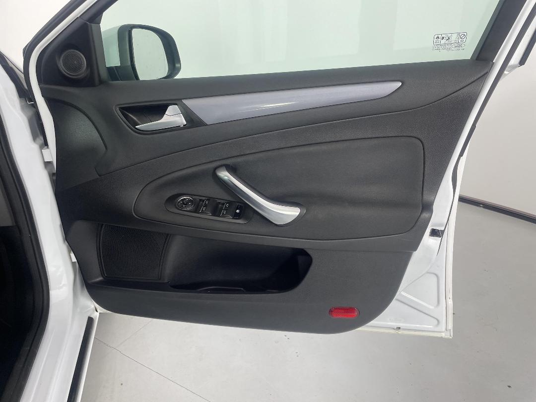 Photo '15' of Ford Mondeo Photo '15' of Ford Mondeo