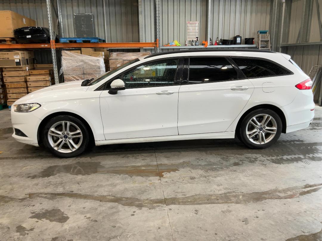 Photo '4' of Ford Mondeo Ambiente WGN Petrol