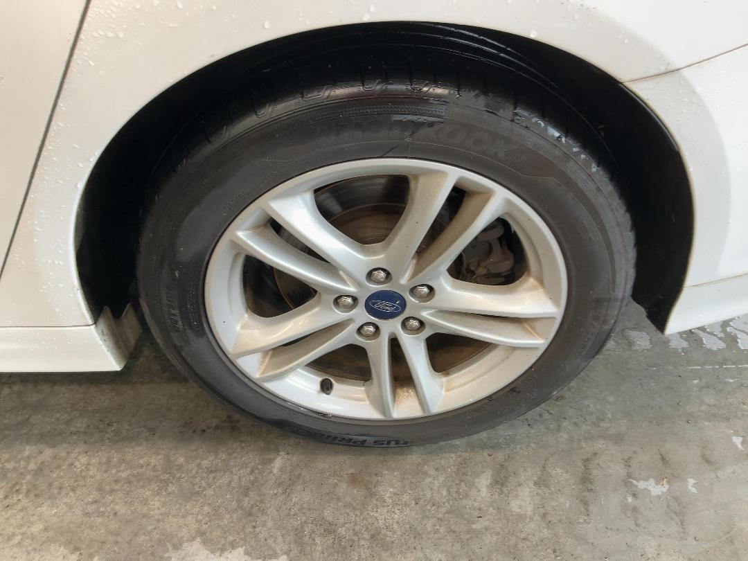 Photo '12' of Ford Mondeo Ambiente WGN Petrol