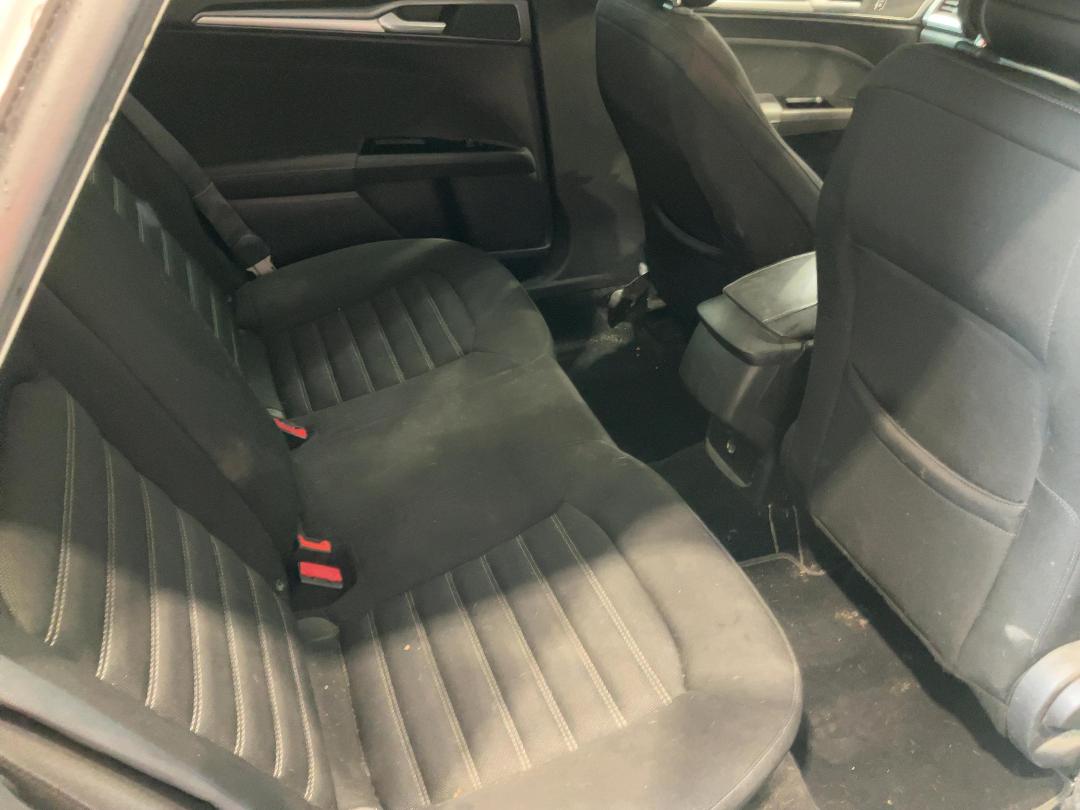 Photo '16' of Ford Mondeo Ambiente WGN Petrol