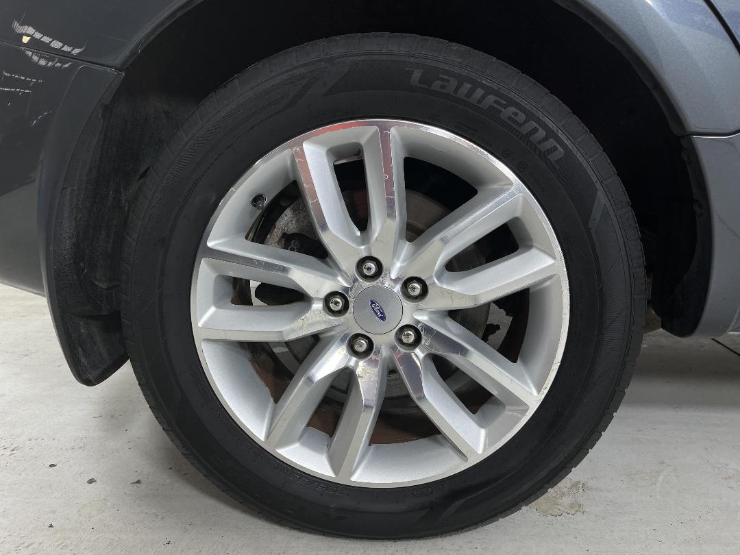 Photo '12' of Ford Territory