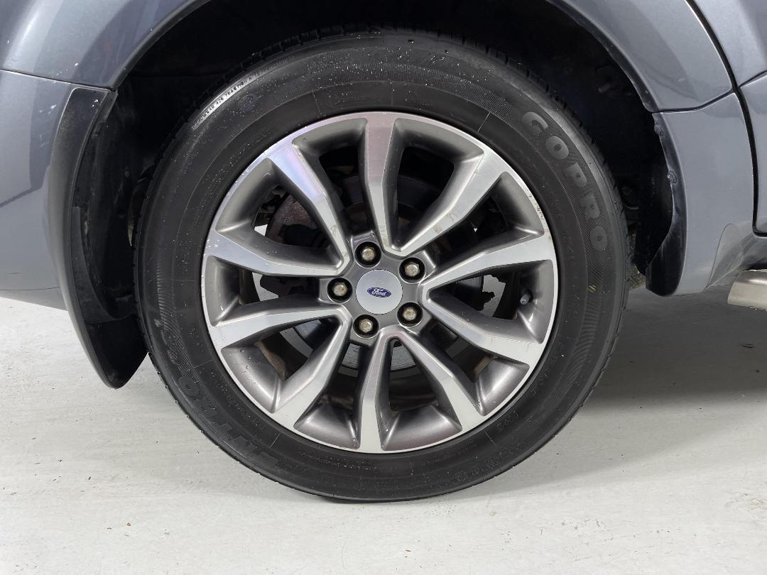 Photo '12' of Ford Territory