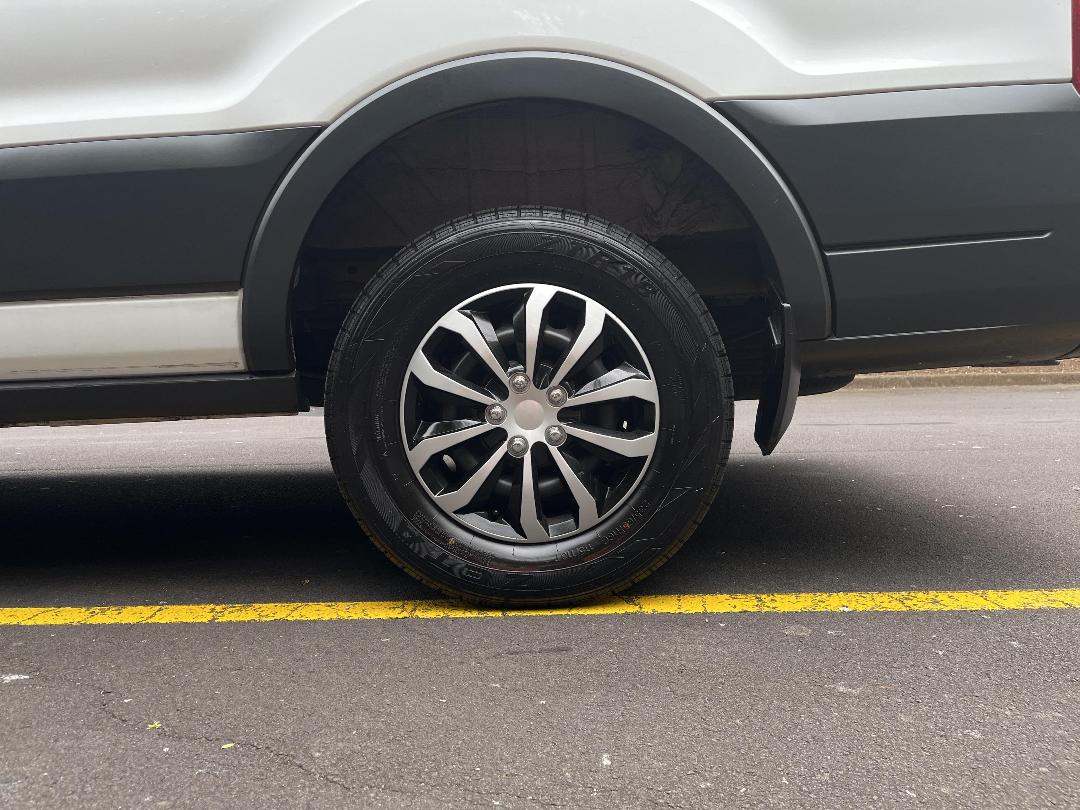 Photo '11' of Ford Transit