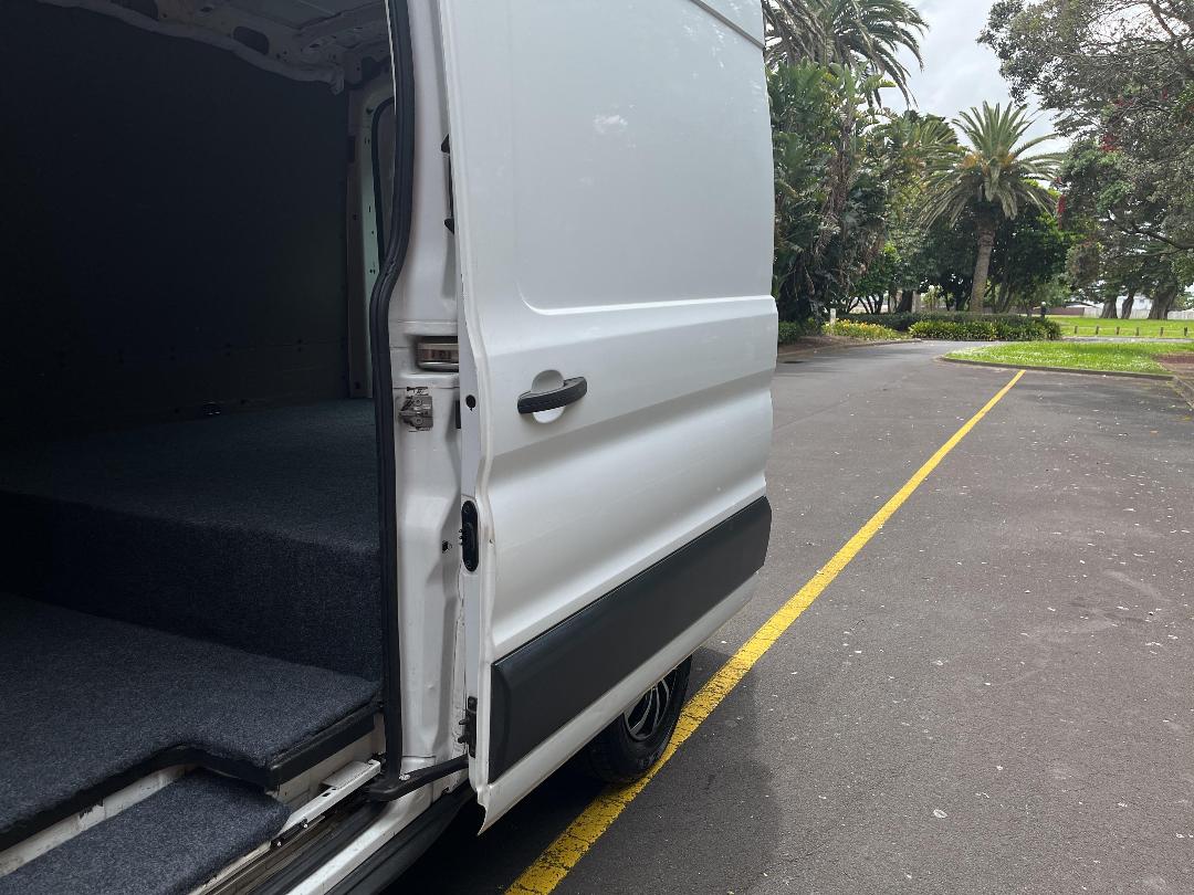 Photo '19' of Ford Transit