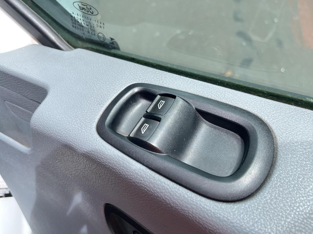 Photo '23' of Ford Transit