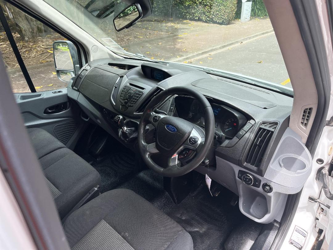 Photo '17' of Ford Transit