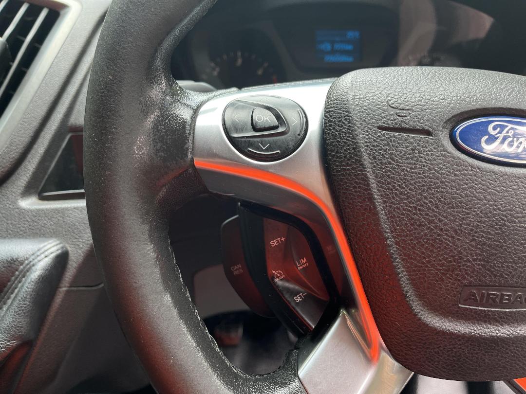 Photo '28' of Ford Transit