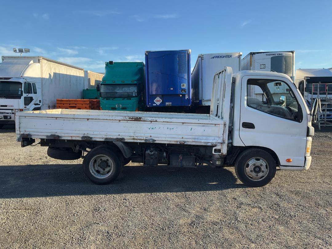 Photo '3' of Foton Aumark BJ1051 Flat Deck Photo '3' of Foton Aumark BJ1051 Flat Deck