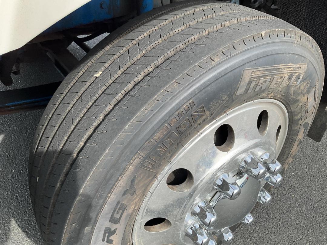 Photo '38' of FREIGHTLINER ARGOSY 8X4 Curtainsider