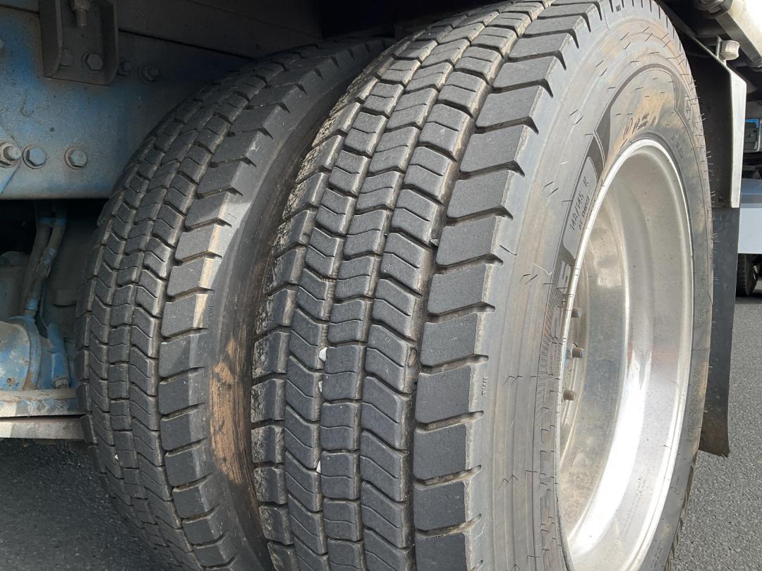 Photo '45' of FREIGHTLINER ARGOSY 8X4 Curtainsider