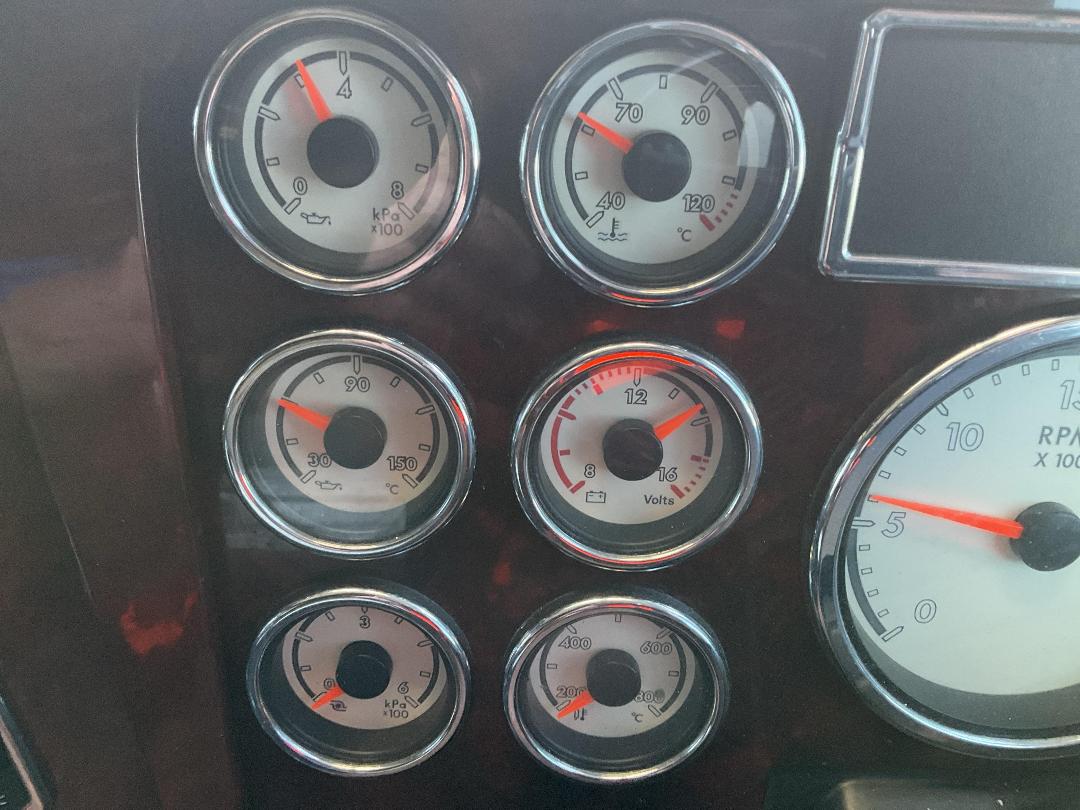 Photo '19' of FREIGHTLINER FRL ARGOSY 6X4 Tractor Unit Photo '19' of FREIGHTLINER FRL ARGOSY 6X4 Tractor Unit