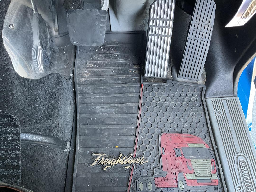 Photo '18' of FREIGHTLINER FRL ARGOSY 6X4 Tractor Unit Photo '18' of FREIGHTLINER FRL ARGOSY 6X4 Tractor Unit