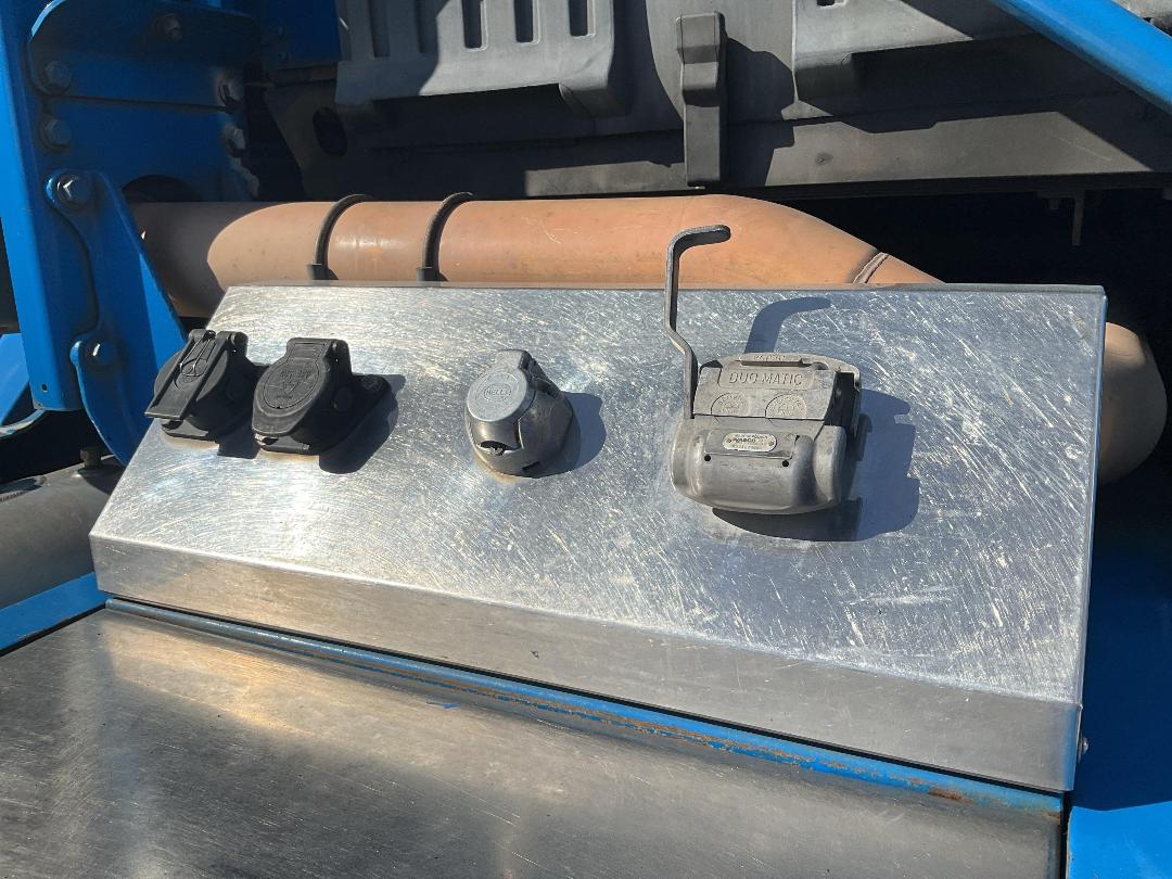 Photo '32' of FREIGHTLINER FRL ARGOSY 6X4 Tractor Unit Photo '32' of FREIGHTLINER FRL ARGOSY 6X4 Tractor Unit