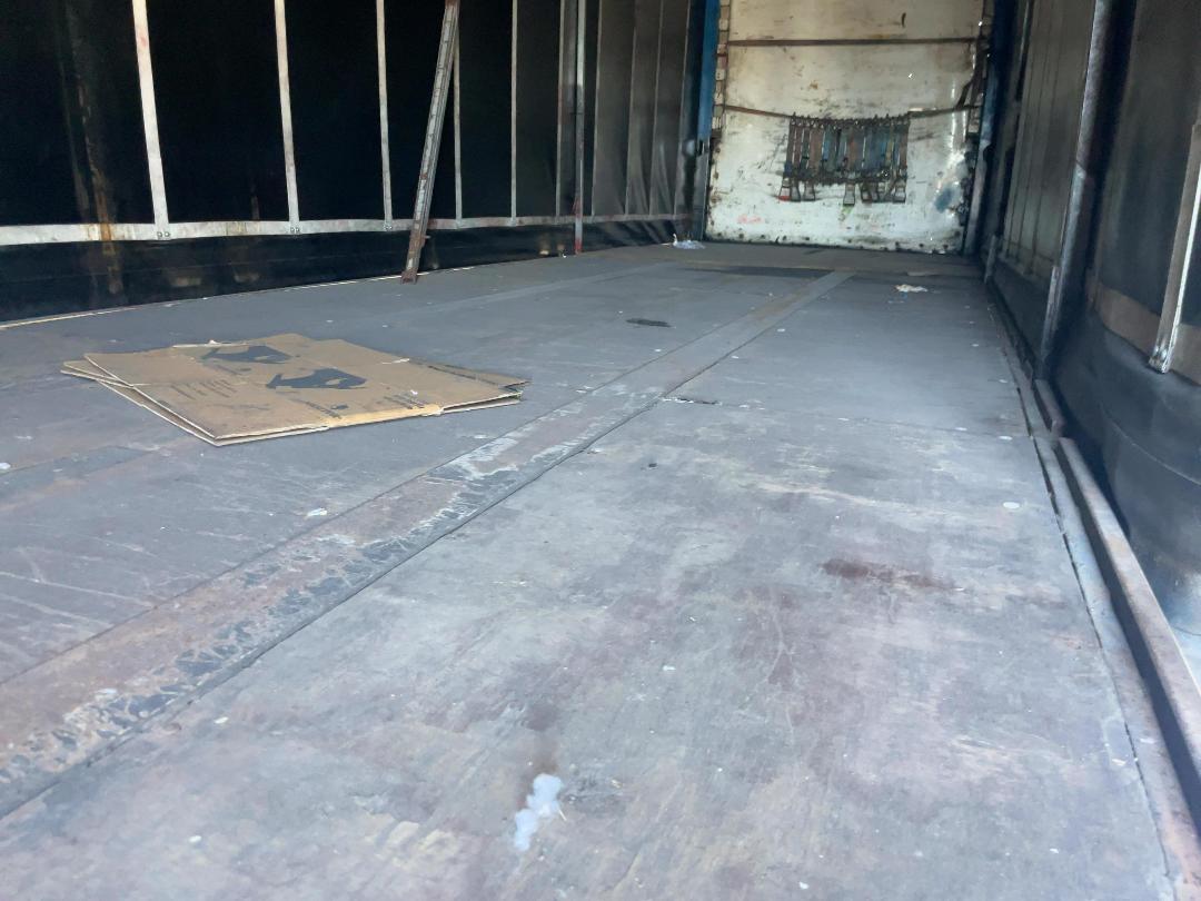 Photo '32' of Freightliner FRL ARGOSY 8X4 Curtainsider