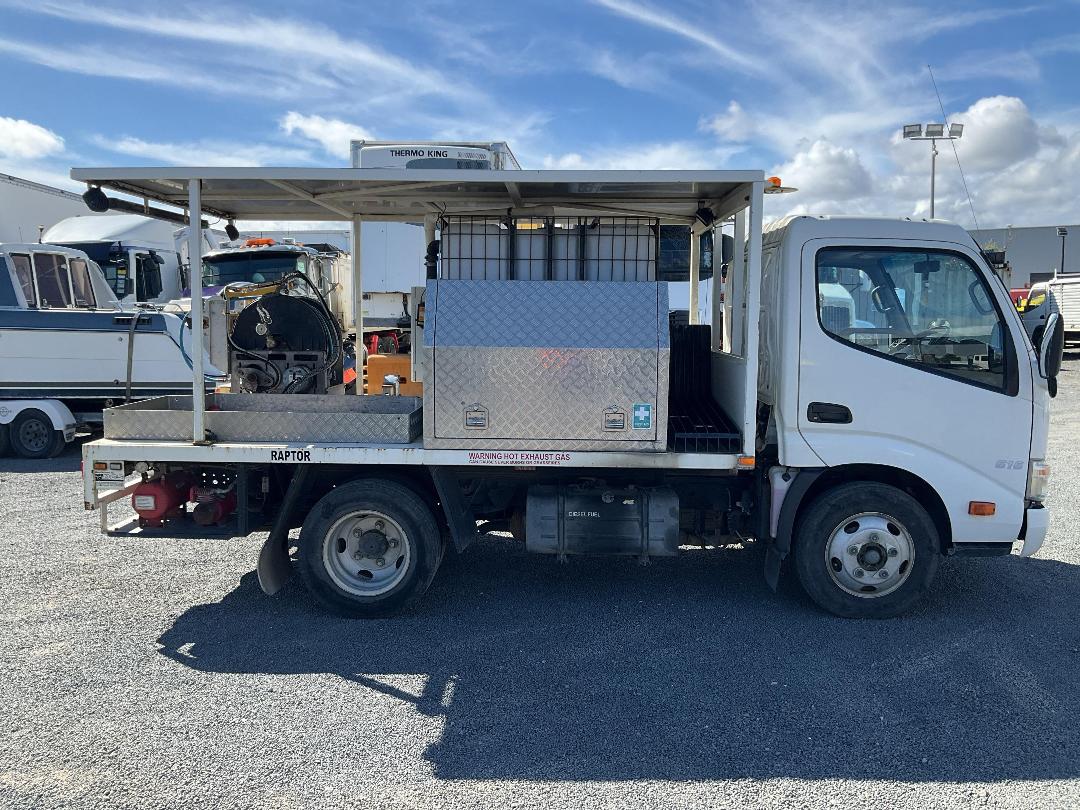 Photo '3' of Hino 300 XZU605R-Hkmmsq3 Other Truck