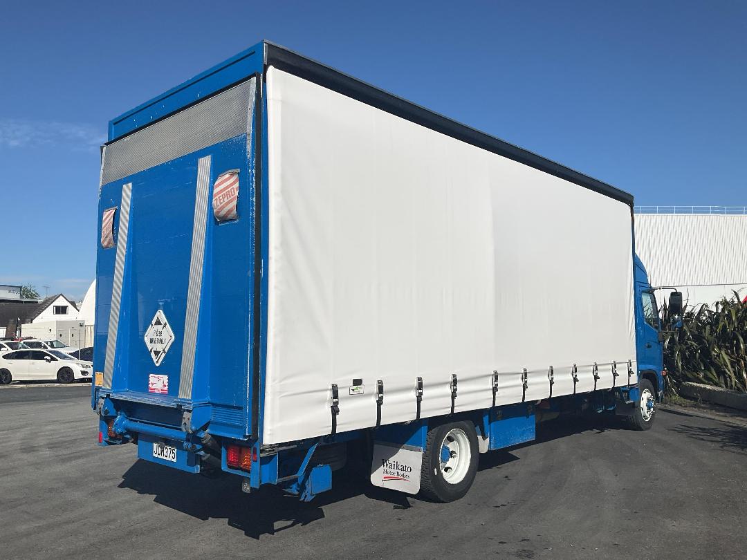 Photo '9' of Hino 500 FE7JPMG-QAU Curtainsider Photo '9' of Hino 500 FE7JPMG-QAU Curtainsider