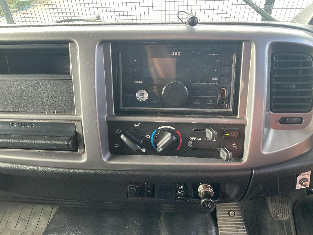 Photo '25' of Hino 500 FE7JPMG-QAU Curtainsider Photo '25' of Hino 500 FE7JPMG-QAU Curtainsider