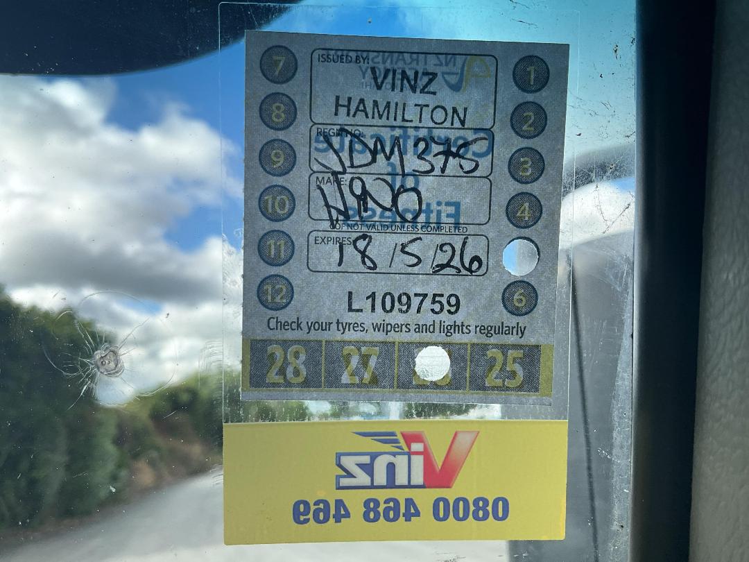 Photo '49' of Hino 500 FE7JPMG-QAU Curtainsider Photo '49' of Hino 500 FE7JPMG-QAU Curtainsider