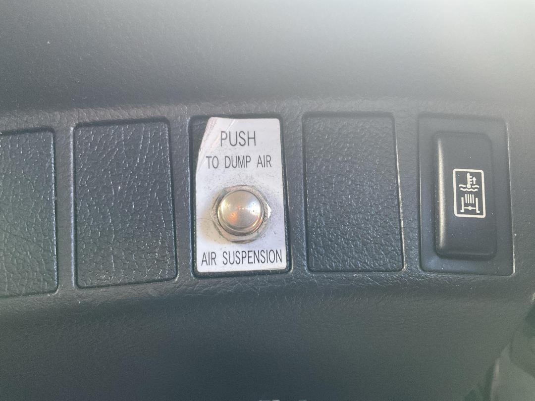 Photo '26' of Hino 500 FE7JPMG-QAU Curtainsider Photo '26' of Hino 500 FE7JPMG-QAU Curtainsider