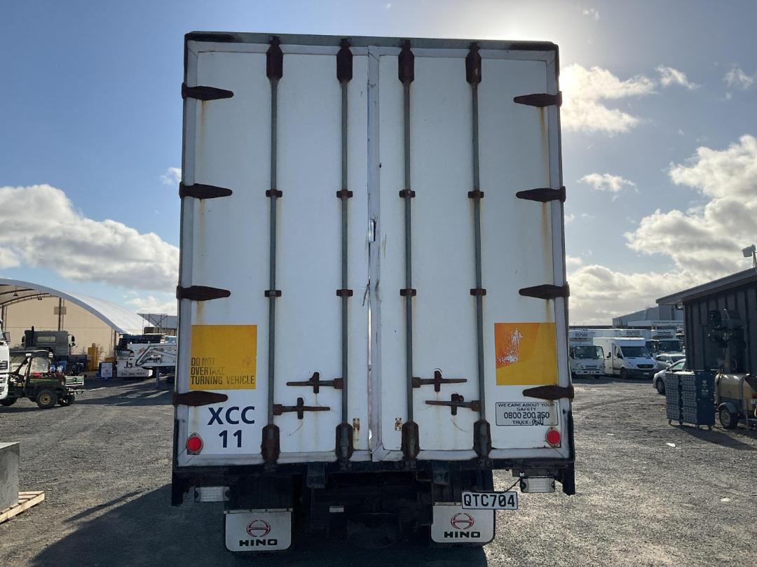 Photo '5' of Hino 700 FY1EULA-WA3 Chiller