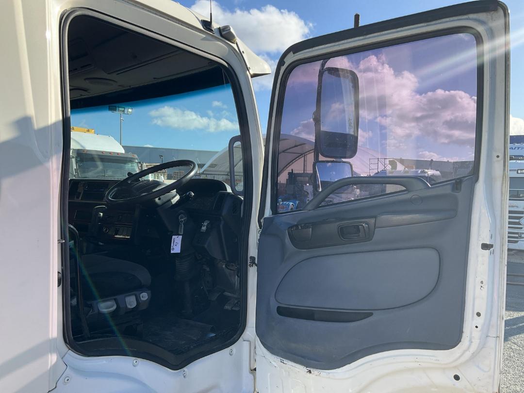 Photo '11' of Hino 700 FY1EULA-WA3 Chiller