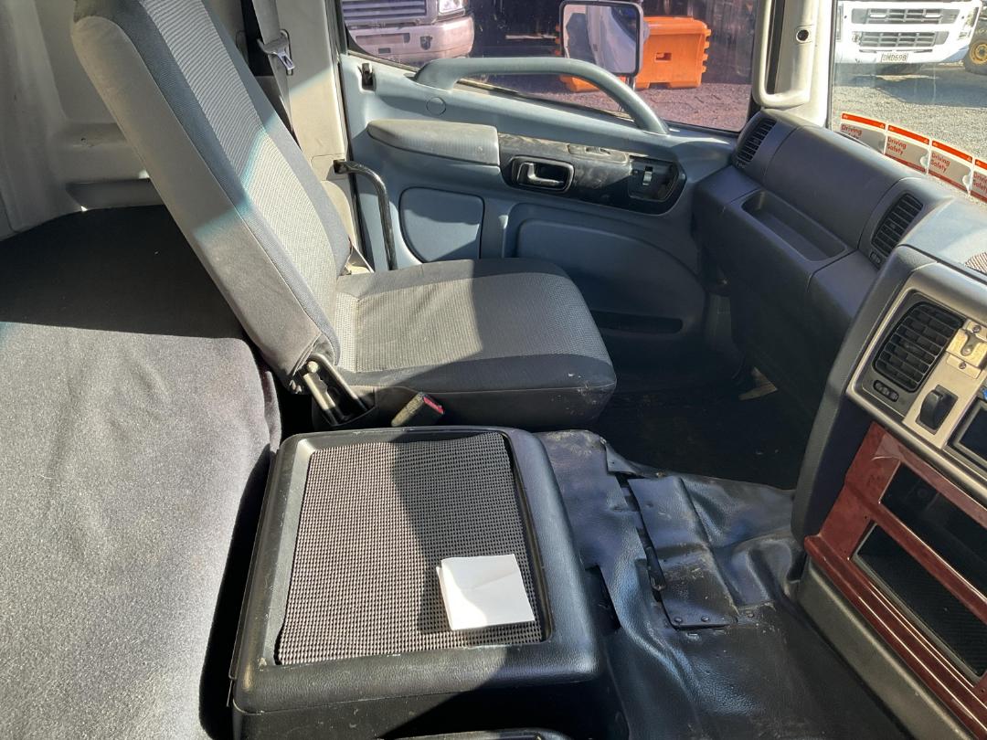 Photo '18' of Hino 700 FY1EULA-WA3 Chiller