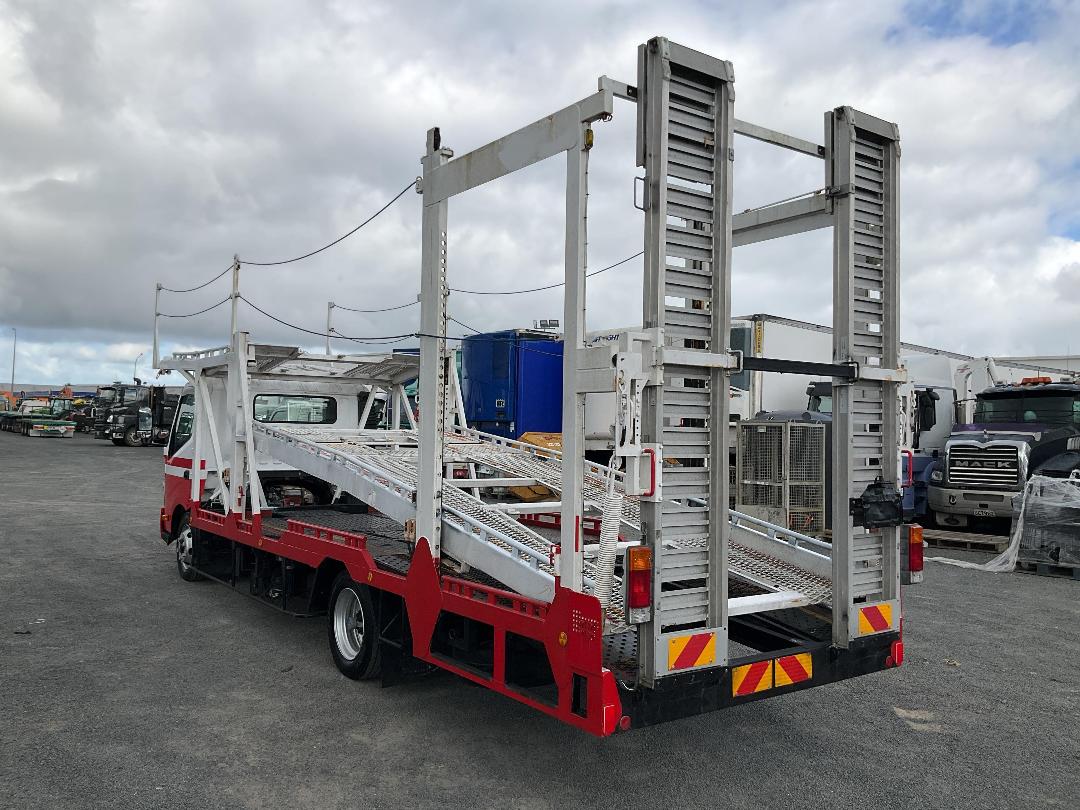 Photo '6' of Hino Dutro Transporter Photo '6' of Hino Dutro Transporter