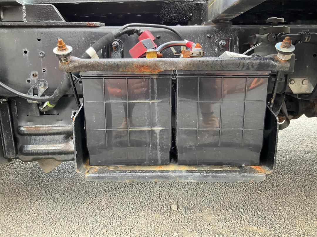 Photo '25' of Hino Dutro Transporter Photo '25' of Hino Dutro Transporter