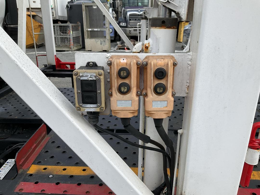 Photo '27' of Hino Dutro Transporter Photo '27' of Hino Dutro Transporter