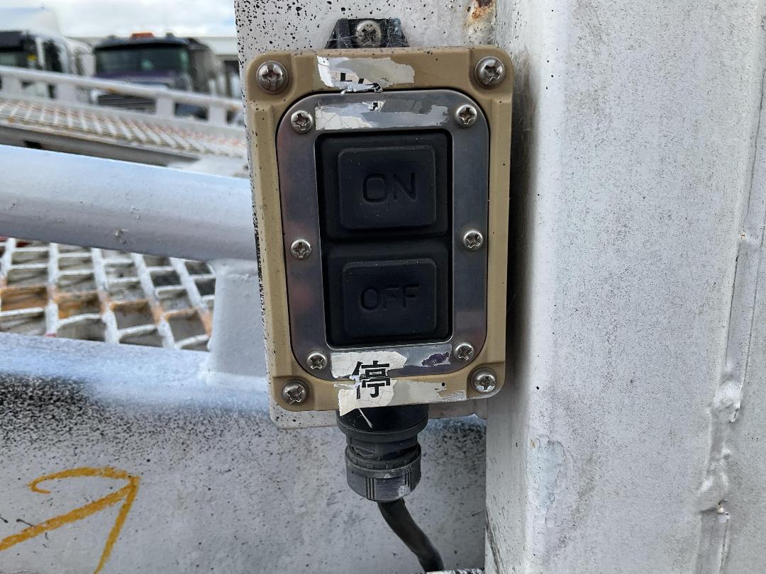 Photo '29' of Hino Dutro Transporter Photo '29' of Hino Dutro Transporter