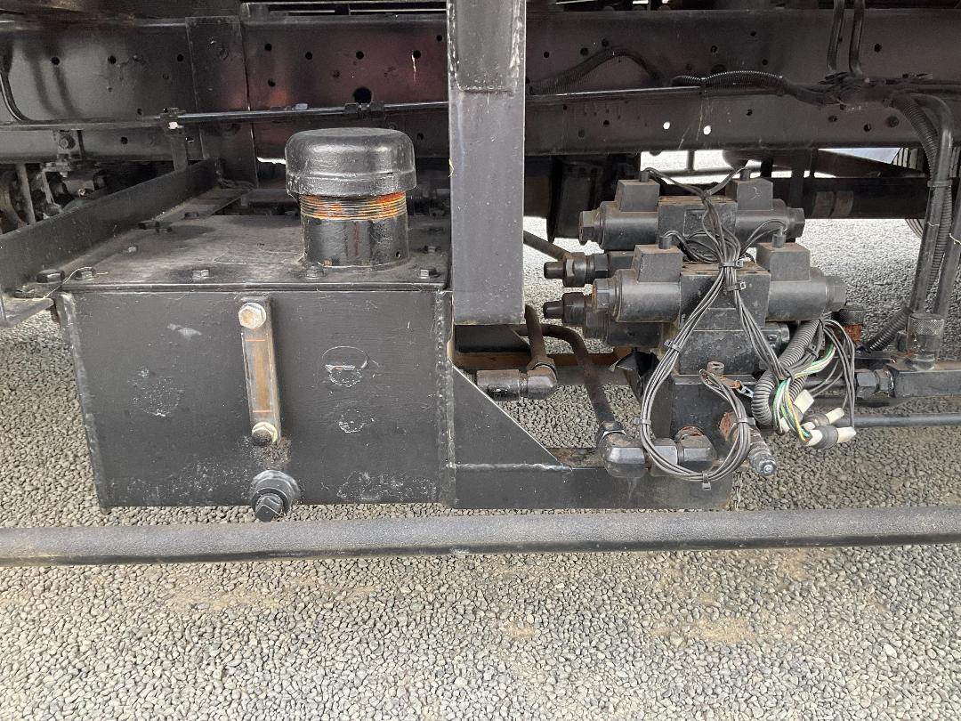 Photo '26' of Hino Dutro Transporter Photo '26' of Hino Dutro Transporter