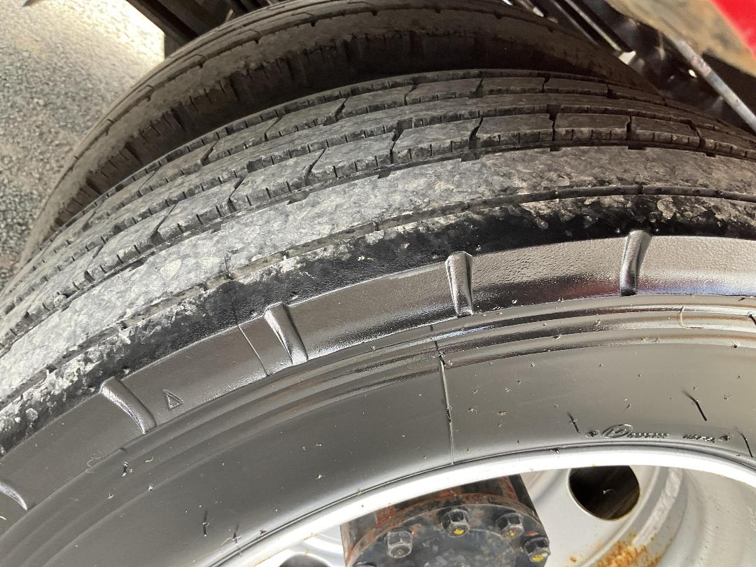 Photo '38' of Hino Dutro Transporter Photo '38' of Hino Dutro Transporter