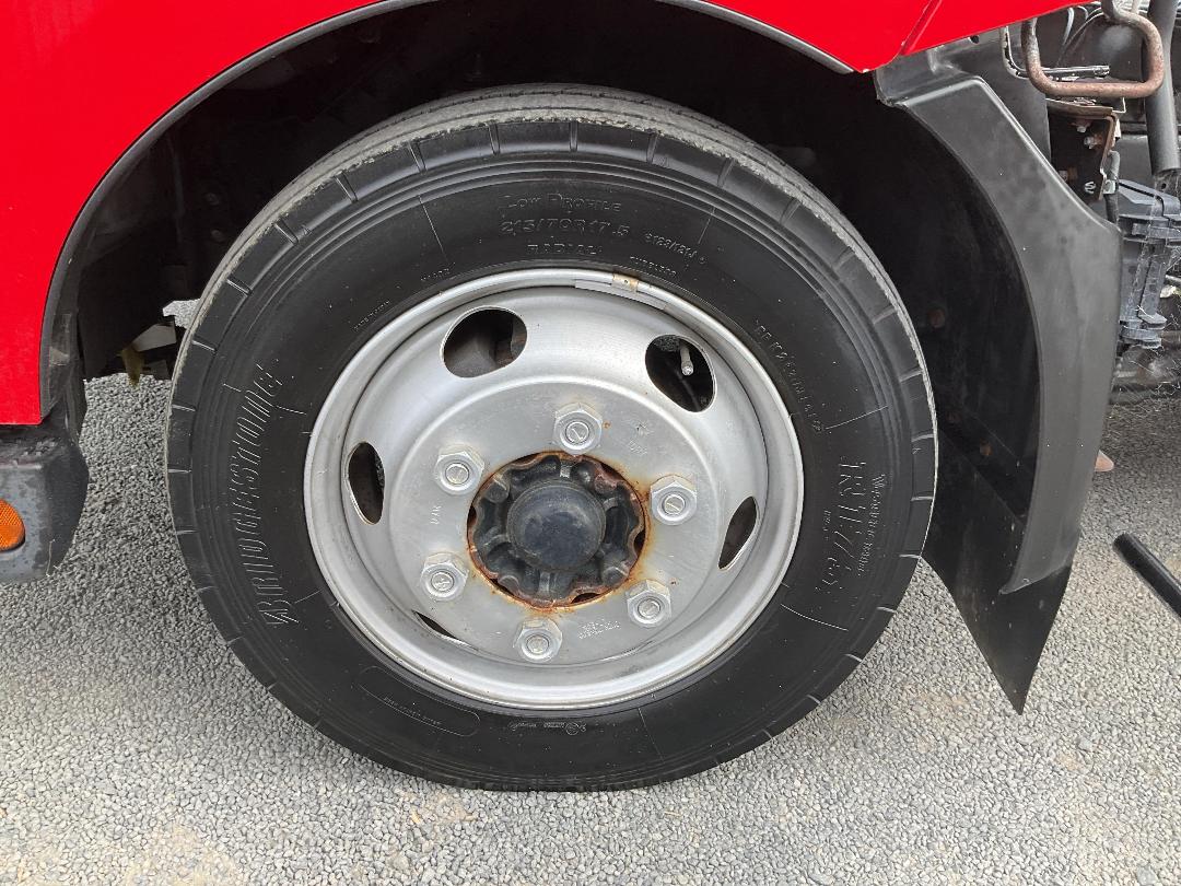 Photo '41' of Hino Dutro Transporter Photo '41' of Hino Dutro Transporter