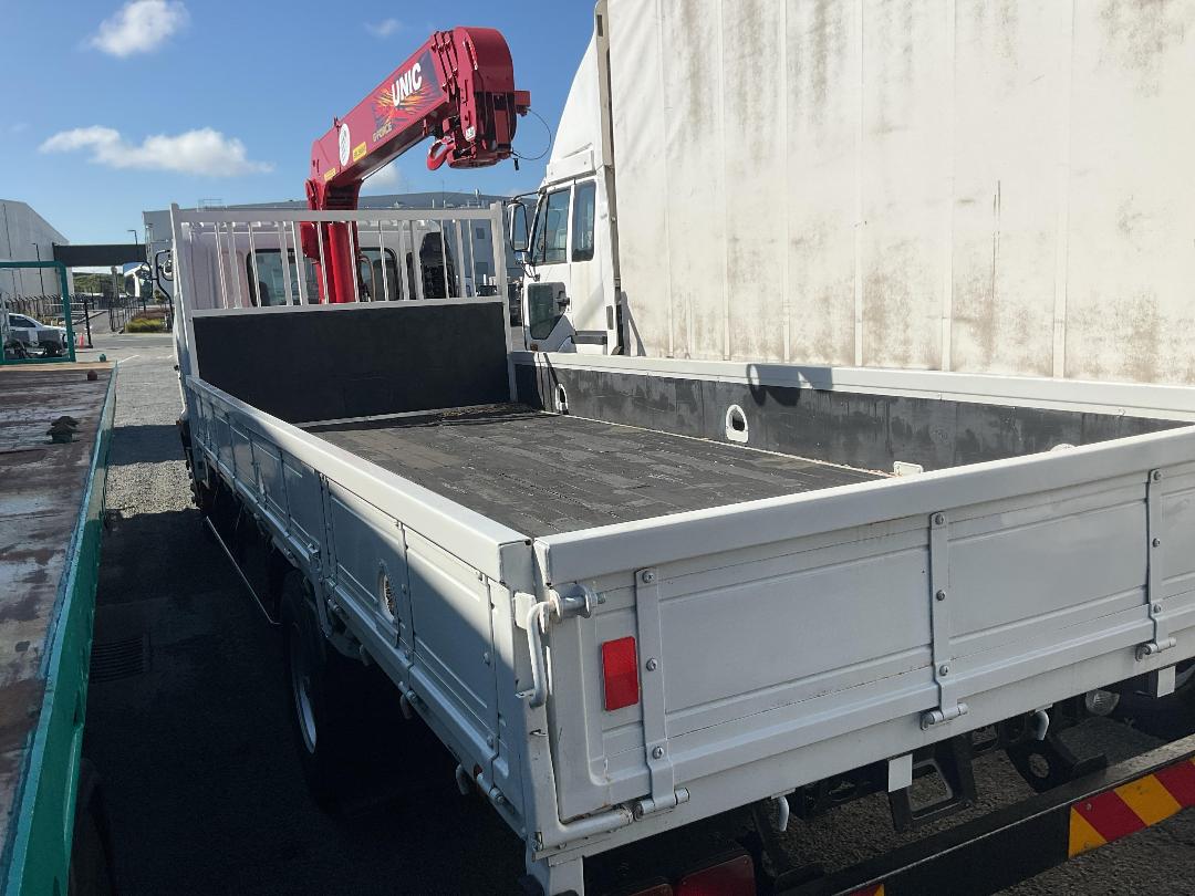 Photo '3' of Hino Ranger Flat Deck Crane