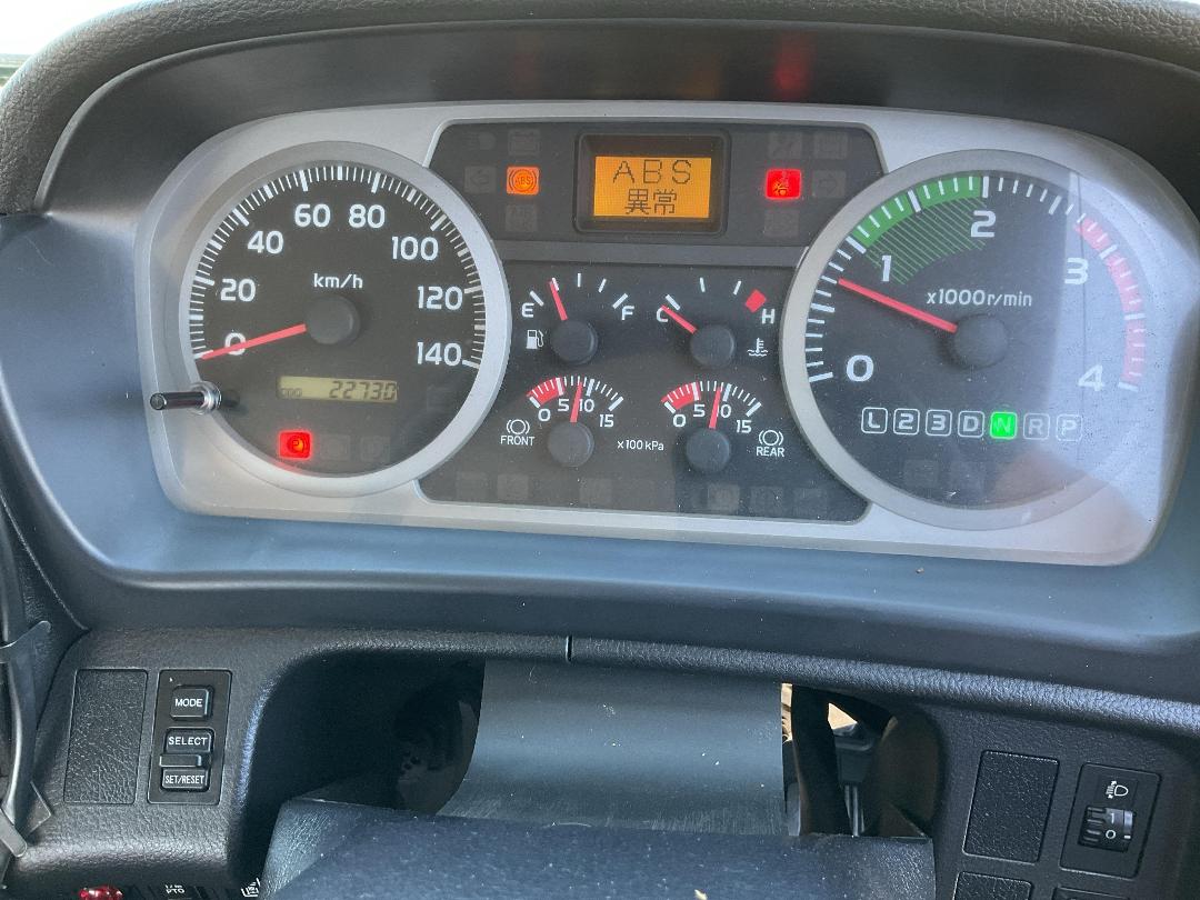 Photo '20' of Hino Ranger Flat Deck Crane