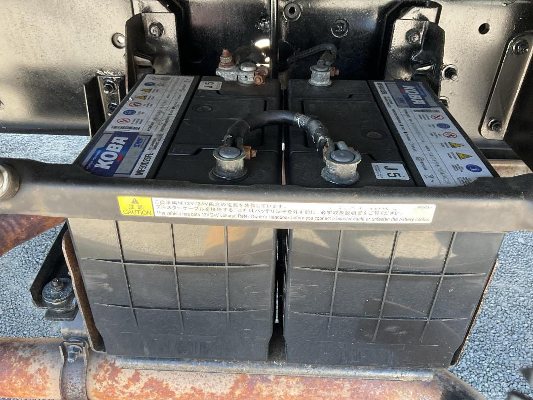 Photo '37' of Hino Ranger Flat Deck Crane