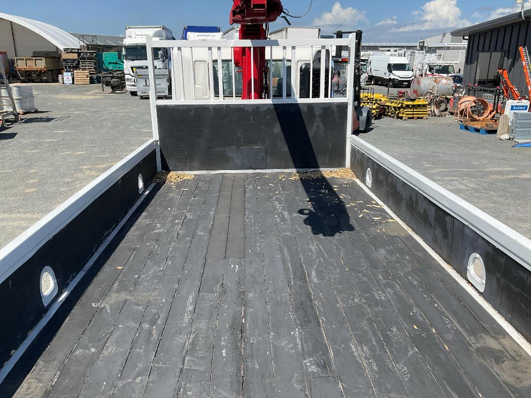 Photo '47' of Hino Ranger Flat Deck Crane