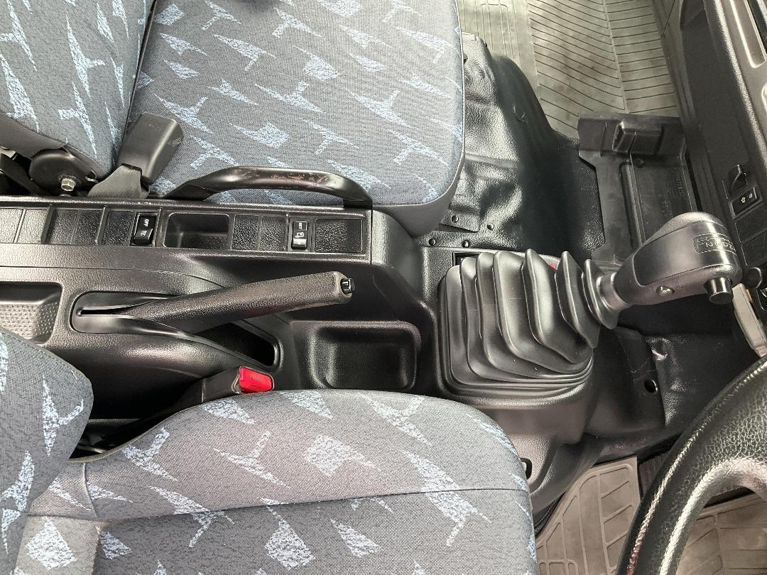 Photo '16' of Hino Ranger Flat Deck Crane Photo '16' of Hino Ranger Flat Deck Crane