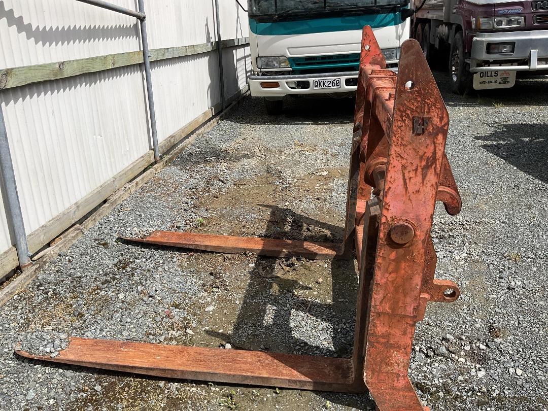 Photo '28' of Hitachi ZW100-G Wheel Loader