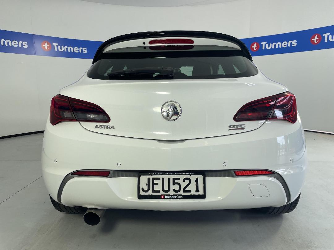 Photo '6' of Holden Astra