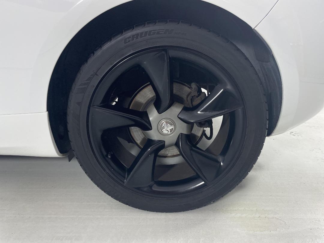 Photo '11' of Holden Astra