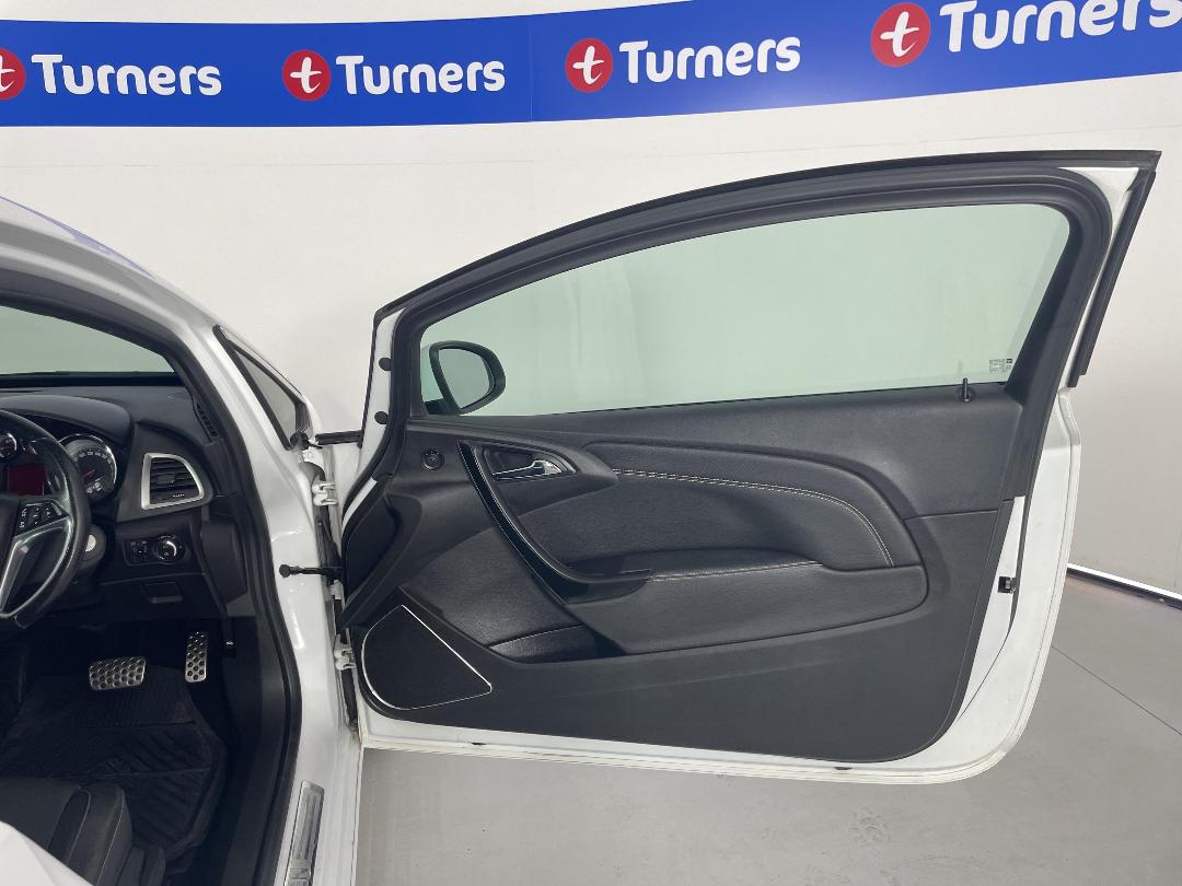 Photo '15' of Holden Astra