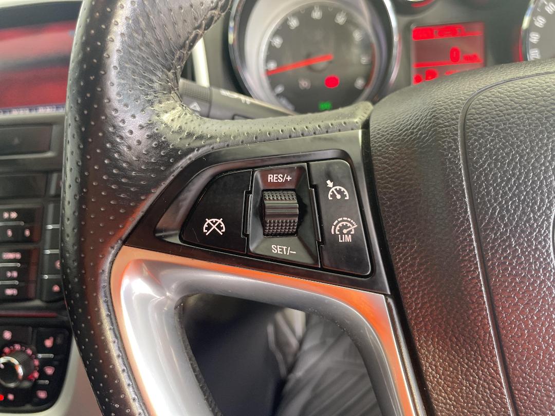 Photo '22' of Holden Astra