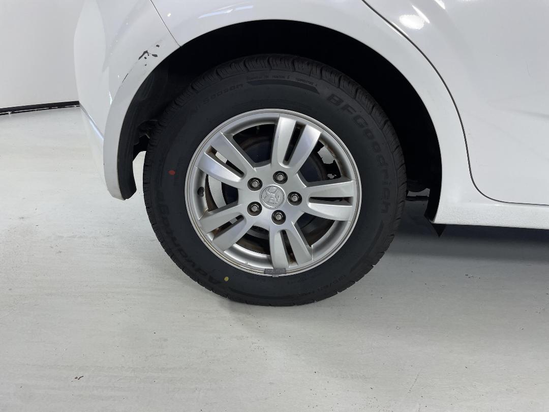 Photo '12' of Holden Barina Photo '12' of Holden Barina