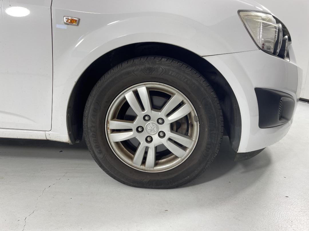 Photo '9' of Holden Barina