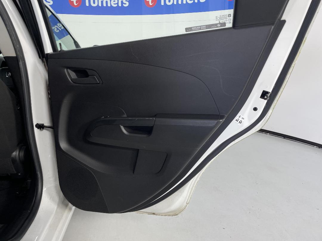 Photo '19' of Holden Barina