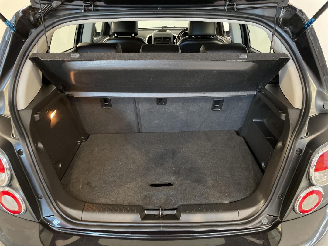 Photo '12' of Holden Barina RS